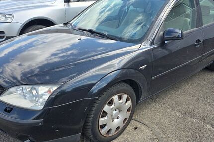 Ford Mondeo 249.000 km 690 € Neustadt am Rübenberge 31535
