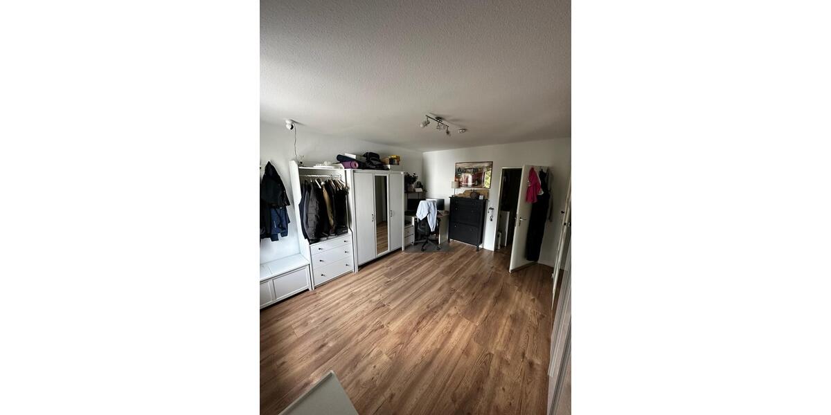 Etagenwohnung Ronnenberg - 3 Zimmer, 90 m&sup2;, 290.000&euro; | Angebot:24744733