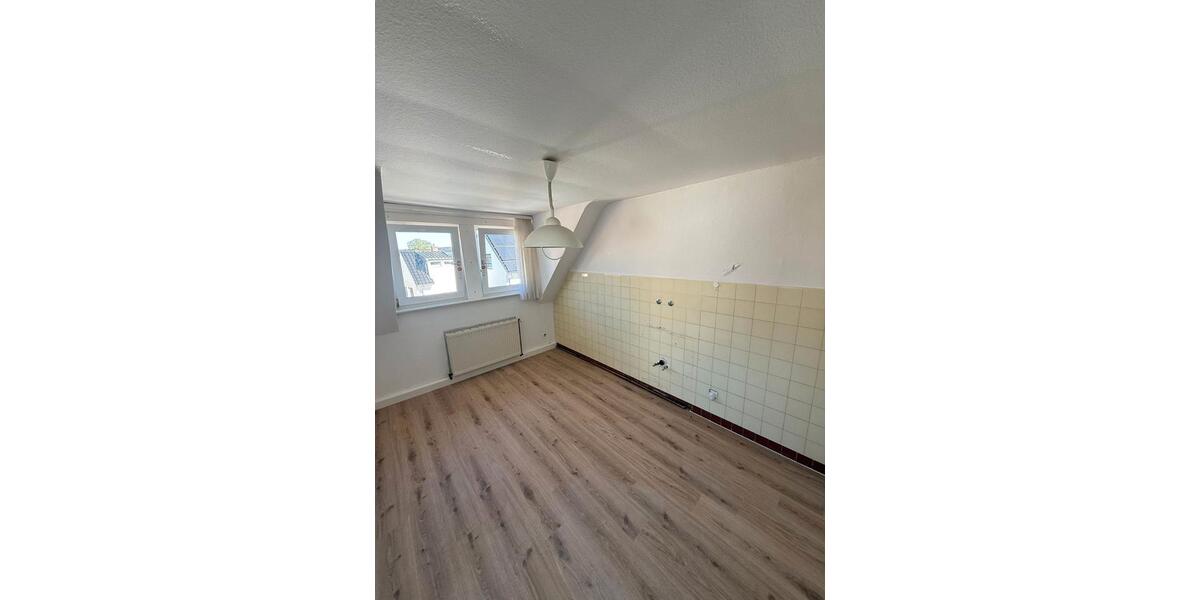 Etagenwohnung Langenhagen Engelbostel - 2.5 Zimmer, 65 m&sup2;, 850&euro; | Angebot:26263982