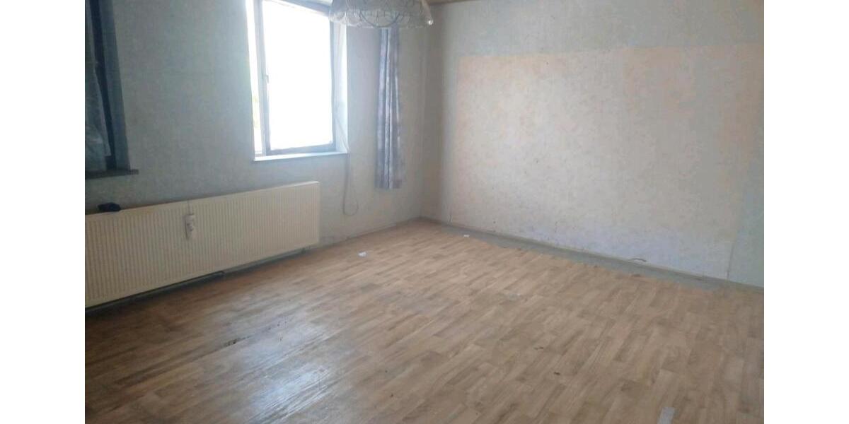 Reihenhaus Garbsen - 6 Zimmer, 170 m&sup2;, 130.000&euro; | Angebot:25268510