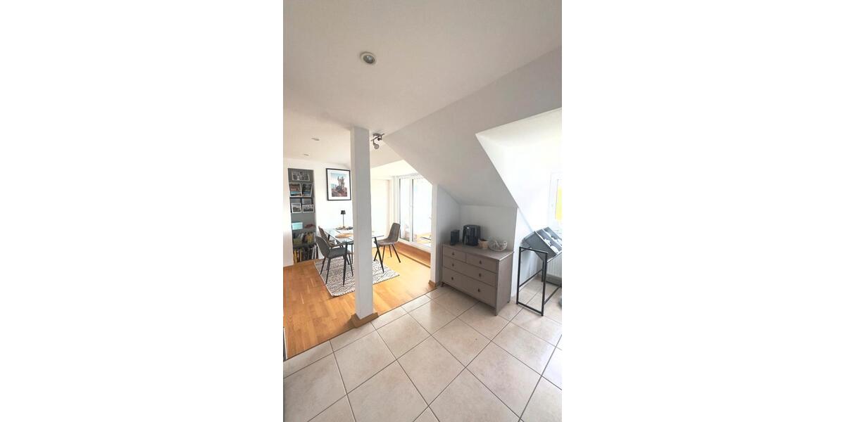 Dachgeschoßwohnung Hannover Bult - 3 Zimmer, 78 m&sup2;, 1.095&euro; | Angebot:26691619
