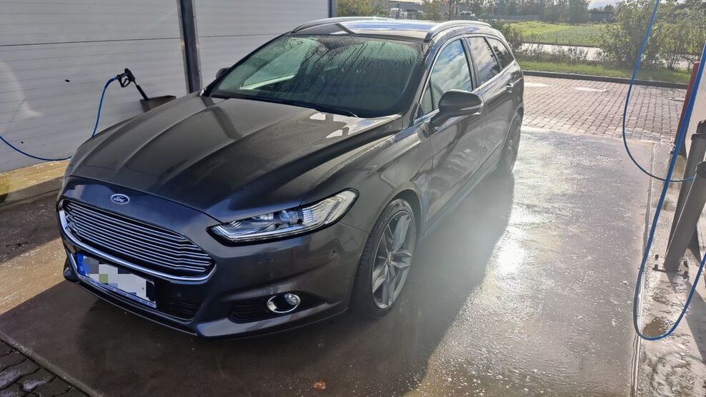 Ford Mondeo 188.000 km 10.499 € Edemissen 31234