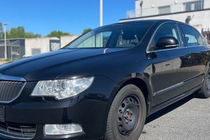 Skoda Superb 181.000 km 2.400 € Hannover 30179