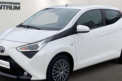 Toyota Aygo 44.859 km 10.490 &euro; Laatzen 30880