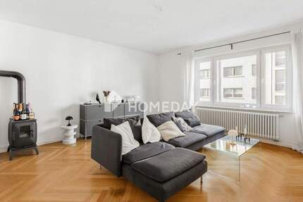 Stilvoll, zentral & bezugsfrei: Sanierte 2-Zimmer-Wohnung mit Loggia in der Südstadt 2 zimmer