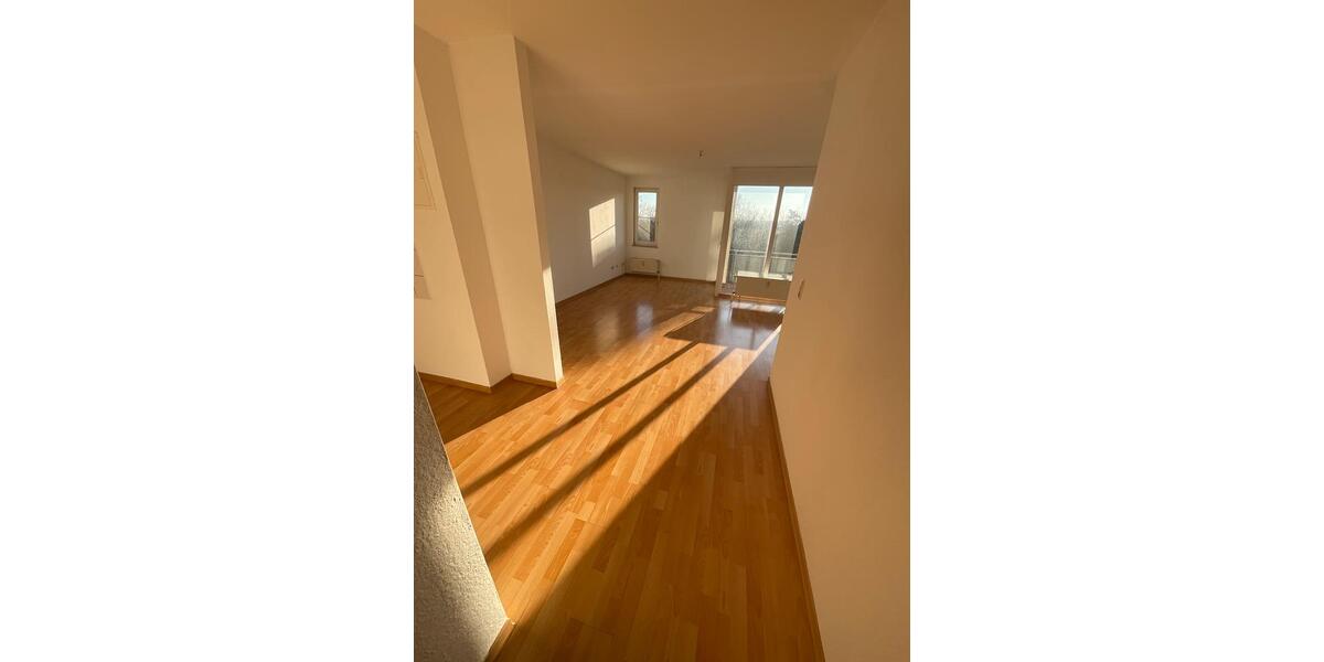 Etagenwohnung Ronnenberg - 2 Zimmer, 66 m&sup2;, 660&euro; | Angebot:25886890