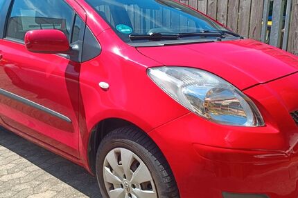 Toyota Yaris 173.739 km 1.950 &euro; Hannover 30453
