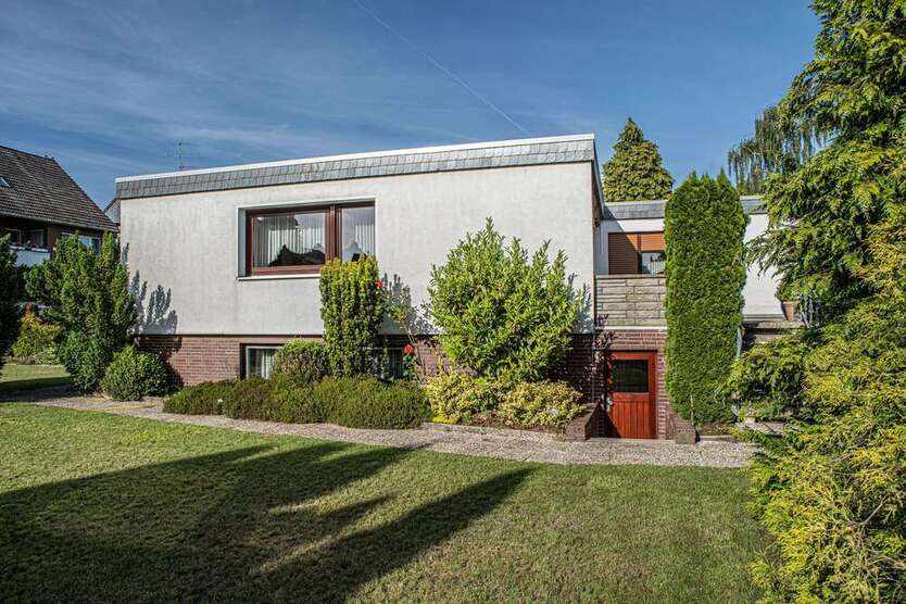 Haus zum Kaufen in Langenhagen 439.900 € 143.28 m²