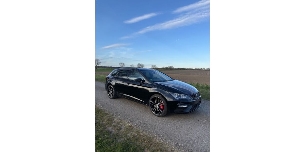 Seat Leon 54.500 km 21.490 &euro; Lehrte 31275