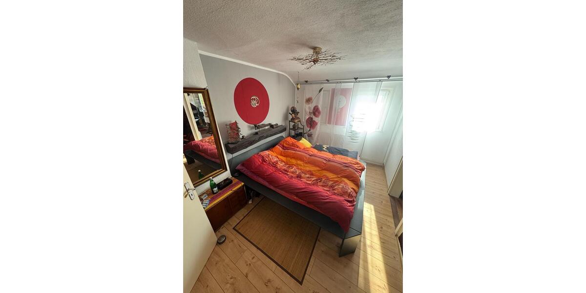 Dachgeschoßwohnung Seelze - 5 Zimmer, 100 m&sup2;, 1.100&euro; | Angebot:26636497