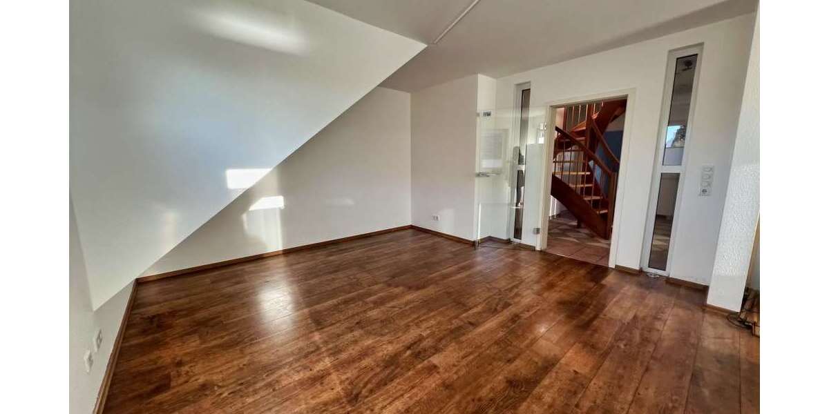 Hochwertig wohnen über 2 Etagen - Maisonettenwohnung Sarstedt | Angebot:24795601