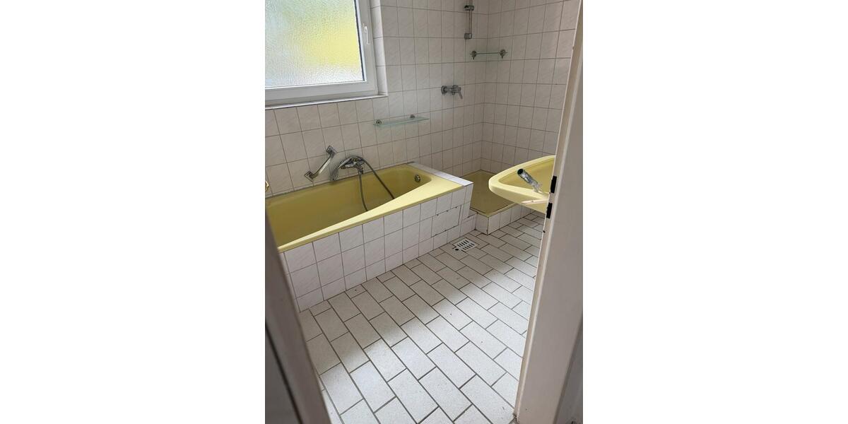 Einfamilienhaus Wedemark - 7 Zimmer, 180 m&sup2;, 285.000&euro; | Angebot:26091118