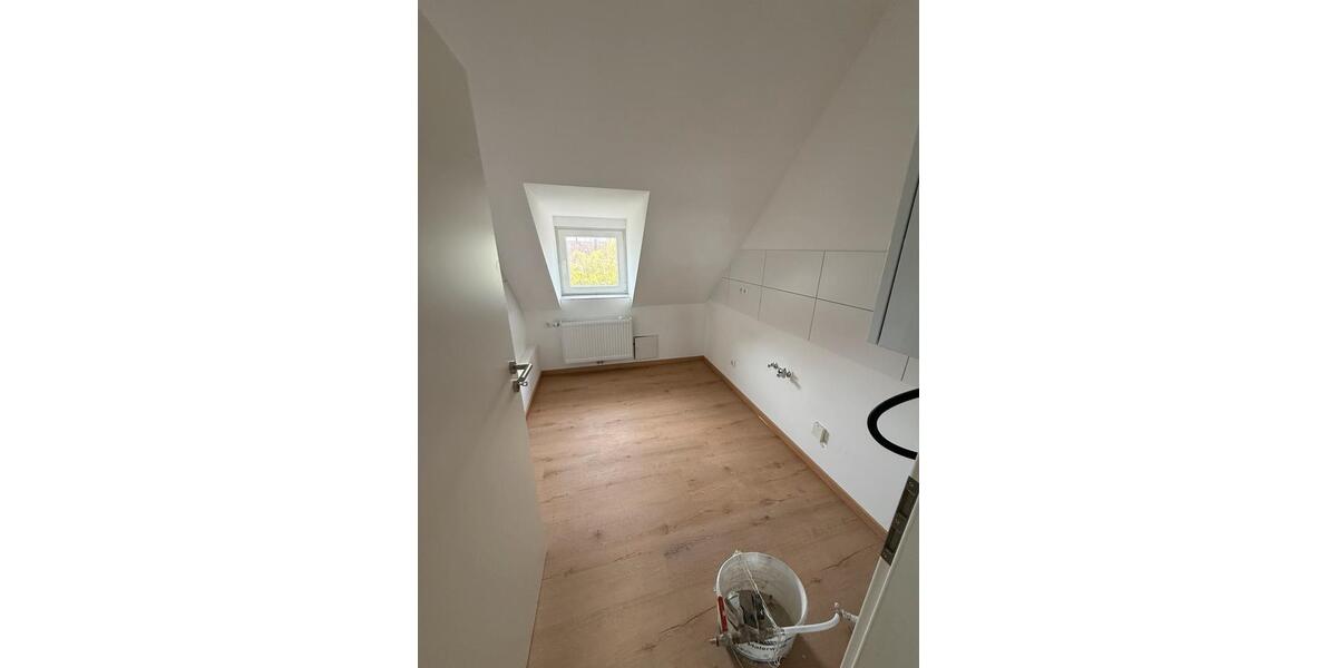 Dachgeschoßwohnung Hildesheim - 3 Zimmer, 70 m&sup2;, 700&euro; | Angebot:26198038