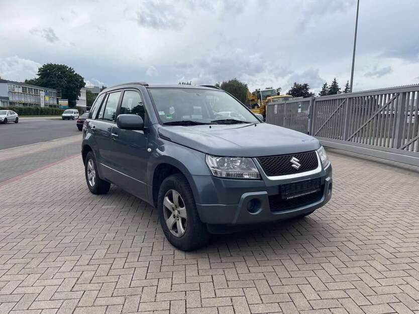 Suzuki Grand Vitara 169.000 km 2.950 € Hannover 30179