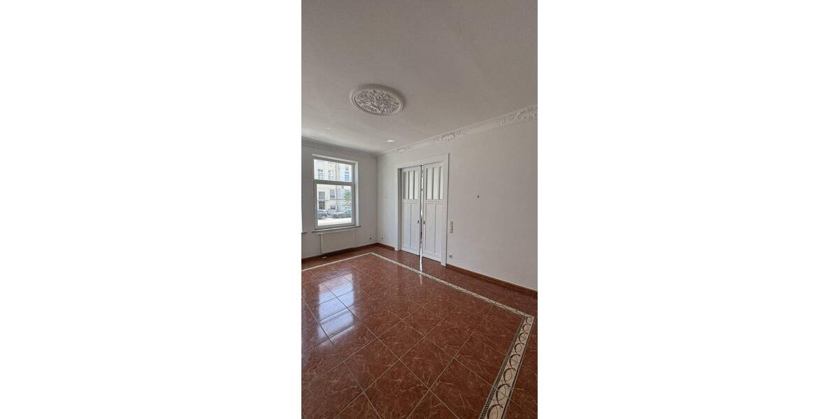 Etagenwohnung Hannover List - 6 Zimmer, 160 m&sup2;, 1.750&euro; | Angebot:26402150
