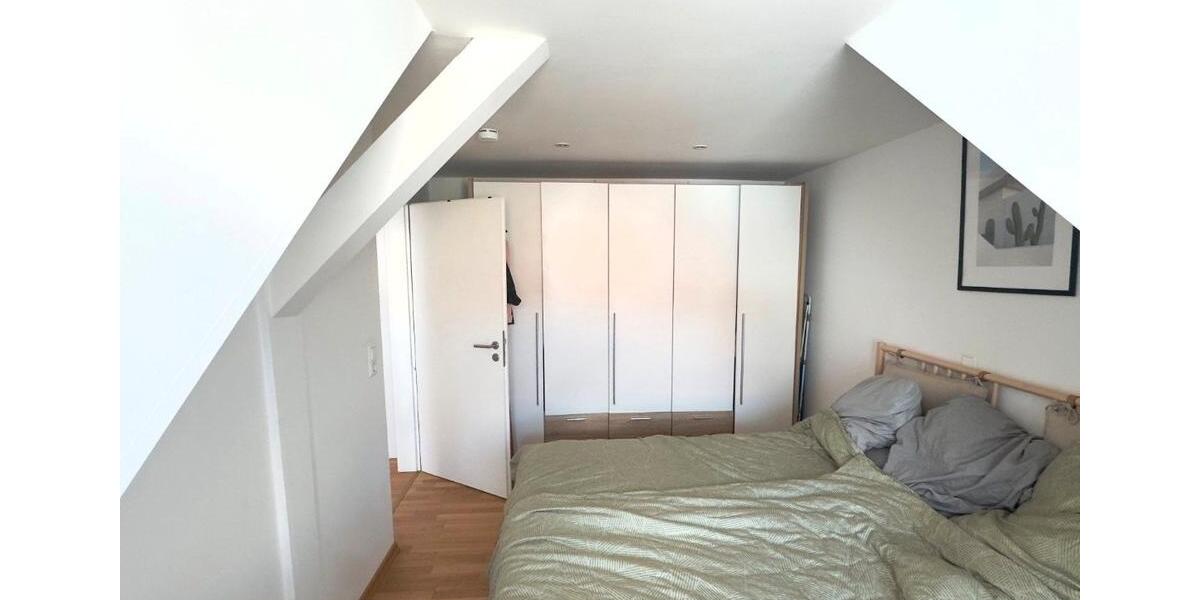 Dachgeschoßwohnung Hannover Bult - 3 Zimmer, 78 m&sup2;, 1.095&euro; | Angebot:26691619