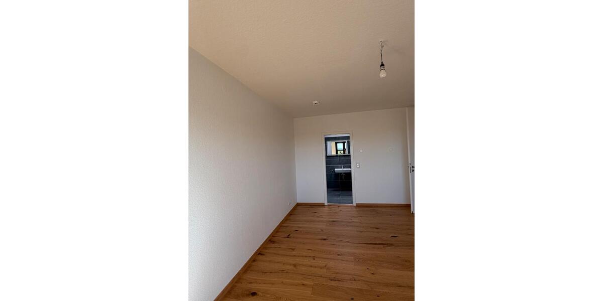Einfamilienhaus Hannover Döhren-Wülfel - 3 Zimmer, 140 m&sup2;, 2.690&euro; | Angebot:27620395