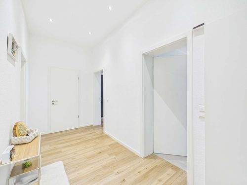 Erdgeschoßwohnung Sehnde - 4.5 Zimmer, 115 m&sup2;, 1.150&euro; | Angebot:25127232