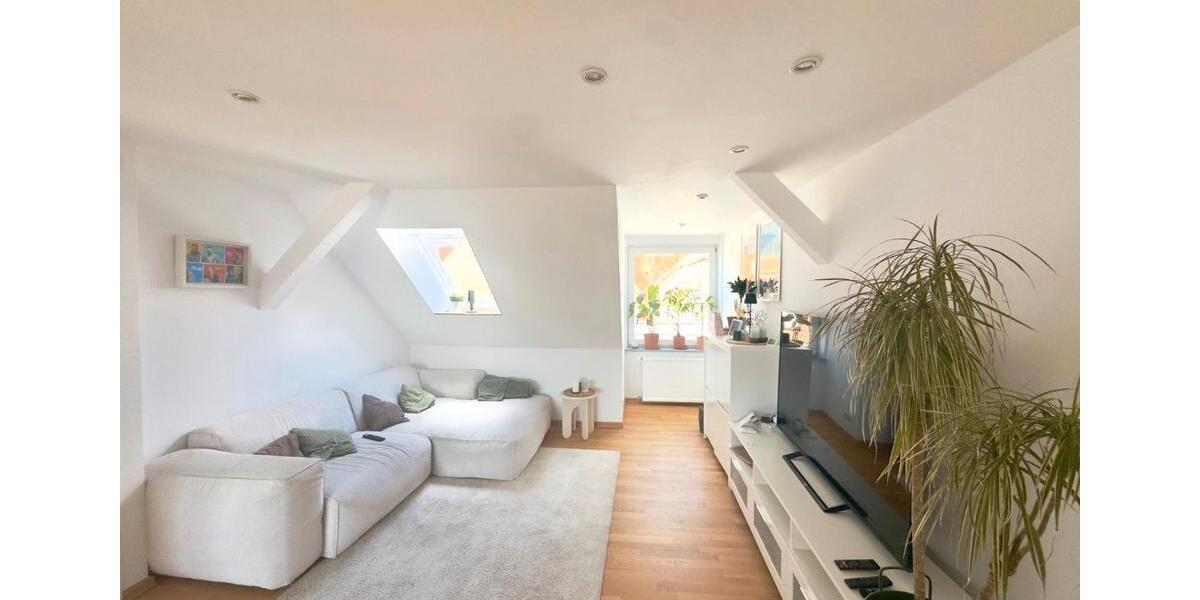 Dachgeschoßwohnung Hannover Bult - 3 Zimmer, 78 m&sup2;, 1.095&euro; | Angebot:26691619