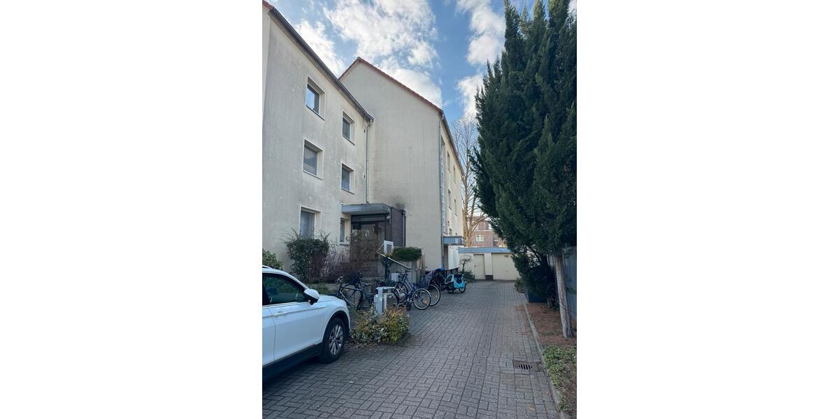 Dachgeschoßwohnung Lehrte - 3 Zimmer, 75 m&sup2;, 812&euro; | Angebot:25547945