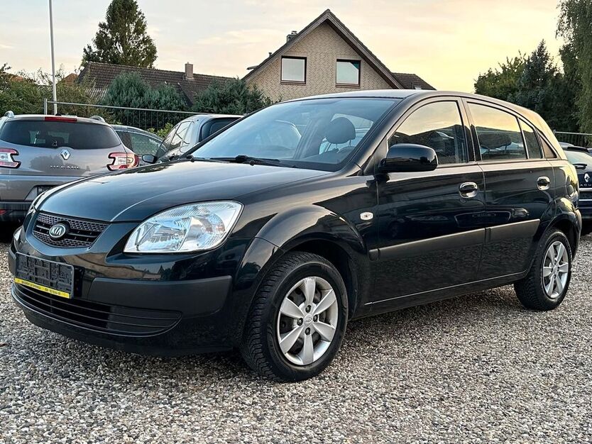 Kia Rio 84.000 km 3.890 € Hannover, Wettbergen 30457