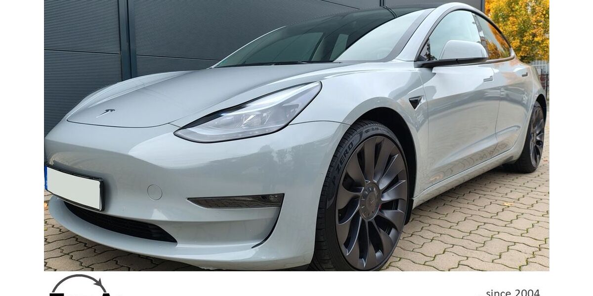 Tesla Model 3 63.500 km 32.900 € Hannover 30165