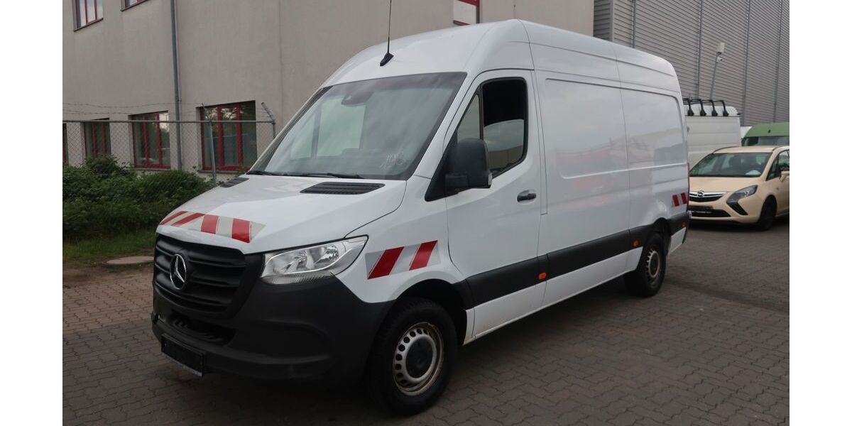 Mercedes-Benz Sprinter 266.280 km 16.900 &euro; Hannover 30179