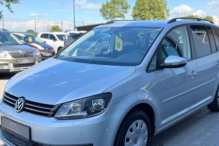 VW Touran 128.195 km 7.950 &euro; Barsinghausen ( bei Hannover ) 30890