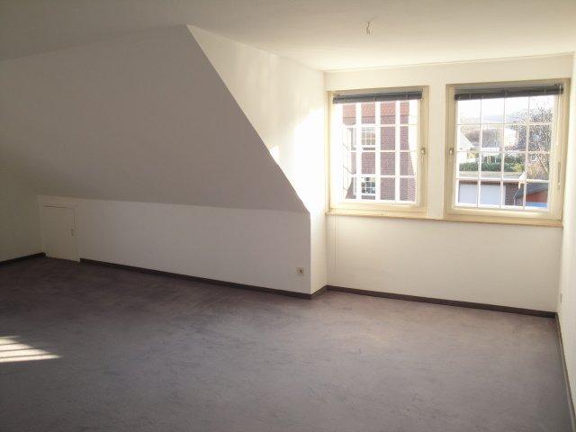 Dachgeschoßwohnung Barsinghausen - 3 Zimmer, 74 m&sup2;, 600&euro; | Angebot:26602535