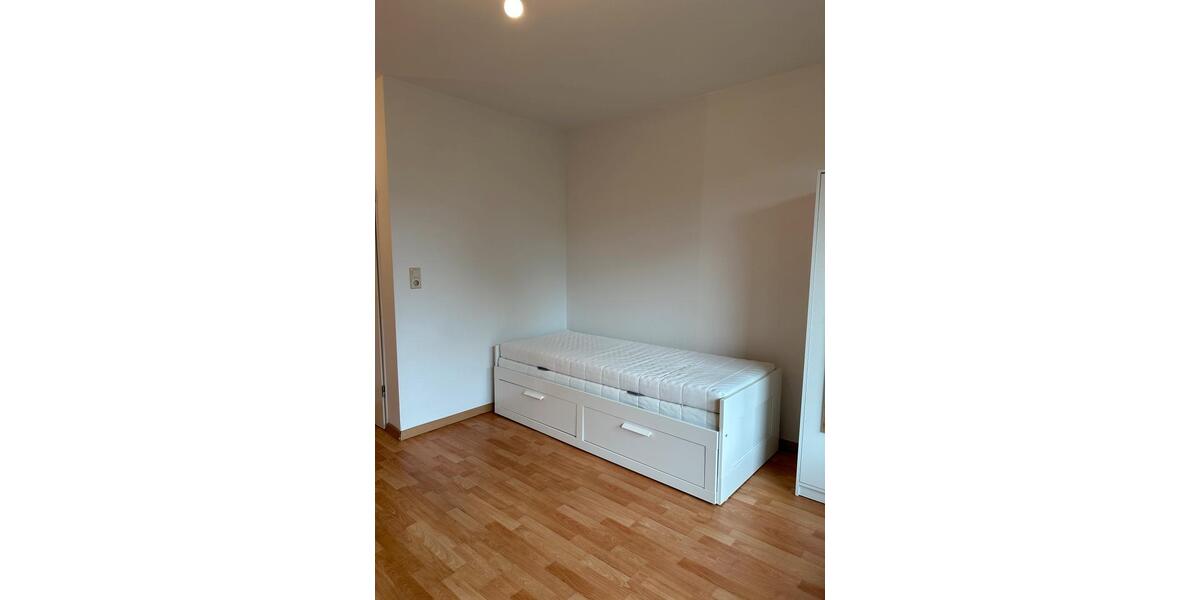 Etagenwohnung Hannover Herrenhausen-Stöcken - 1 Zimmer, 23 m&sup2;, 535&euro; | Angebot:27630934
