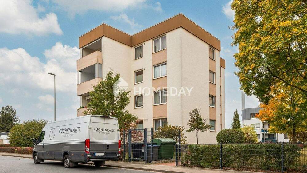 Bezugsfrei - stilvolle 4-Zimmer-Wohnung mit Komfort, Substanz und sonniger Loggia 4 zimmer