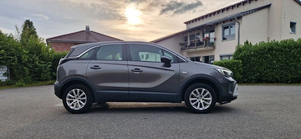 Crossland (X)
