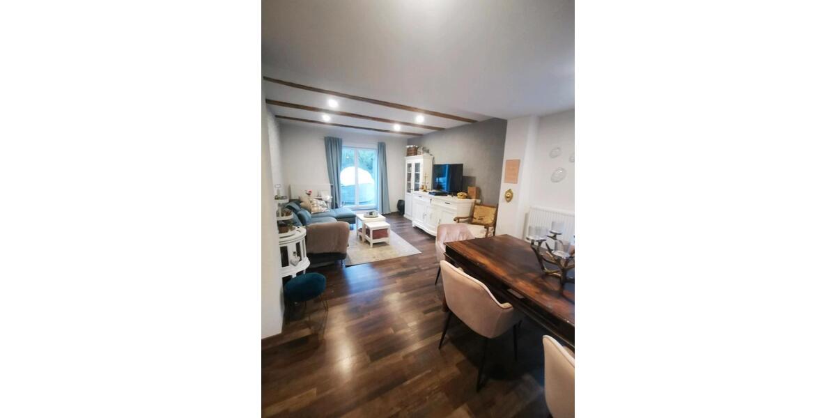 Wunderschöne 5-Zi.-Whg. in Ilten mit eigenem Garten 5 zimmer