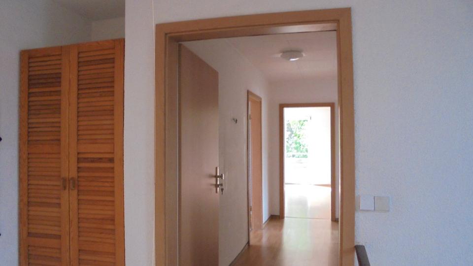 Dachgeschoßwohnung Lehrte - 3.5 Zimmer, 81 m&sup2;, 165.000&euro; | Angebot:26491985