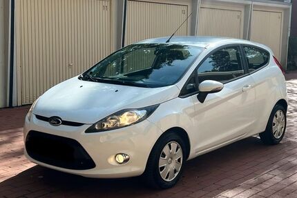 Ford Fiesta 175.000 km 2.100 &euro; Hannover 30165
