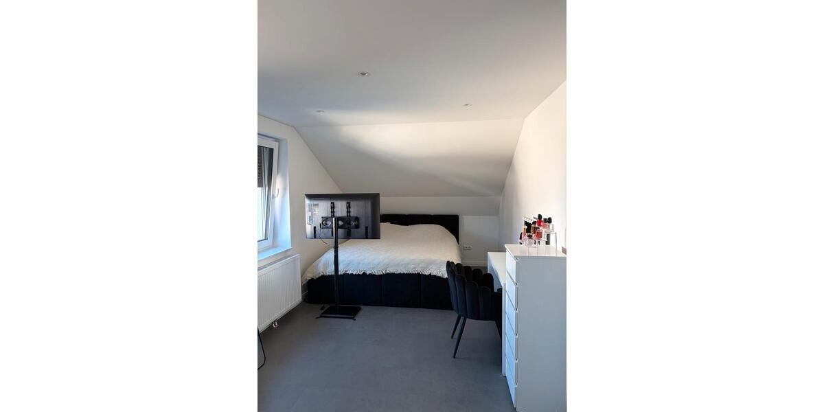 Einfamilienhaus Garbsen Berenbostel - 2 Zimmer, 70 m&sup2;, 1.220&euro; | Angebot:26314146