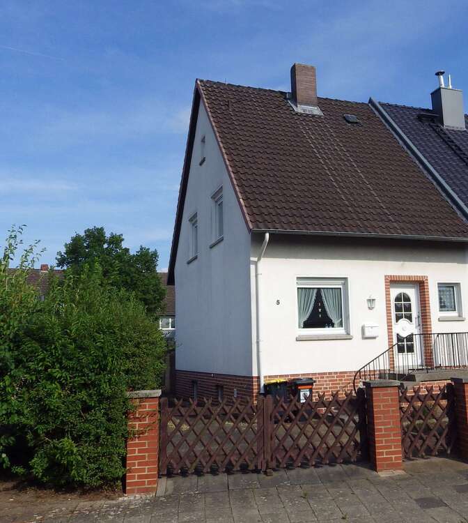 Haus zum Kaufen in Großburgwedel 230.000 € 80 m²
