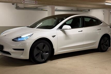Tesla Model 3 118.900 km 20.990 &euro; Hannover 30627
