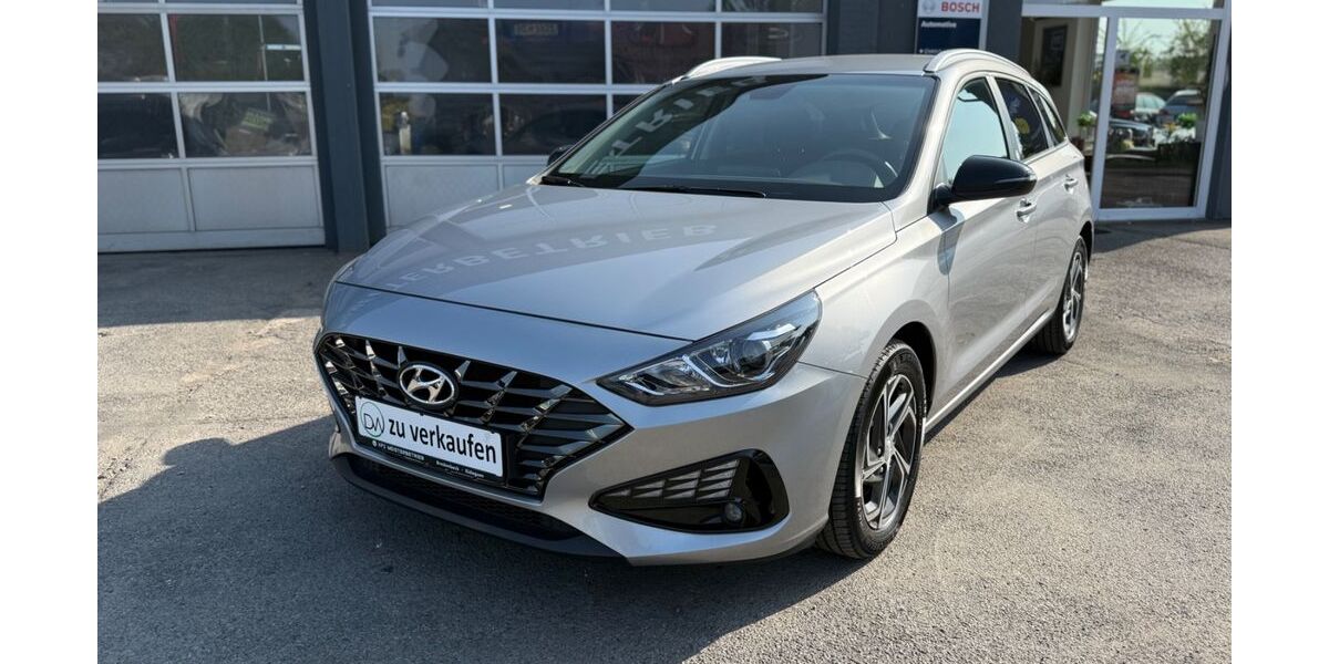 Hyundai i30 54.000 km 17.190 € Springe 31832