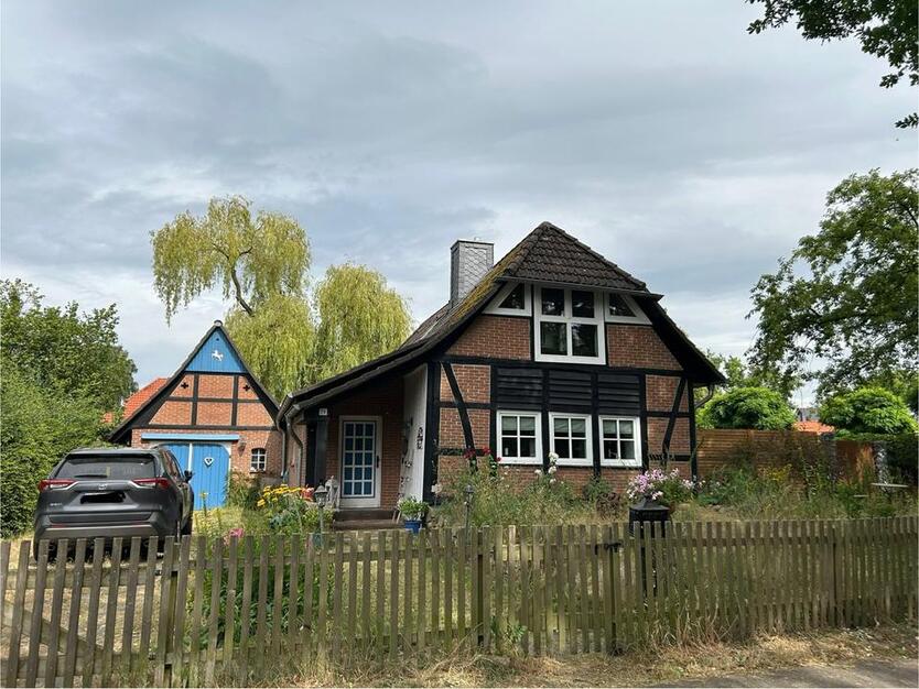 Süßes Fachwerkhaus in Wettmar zu vermieten zimmer