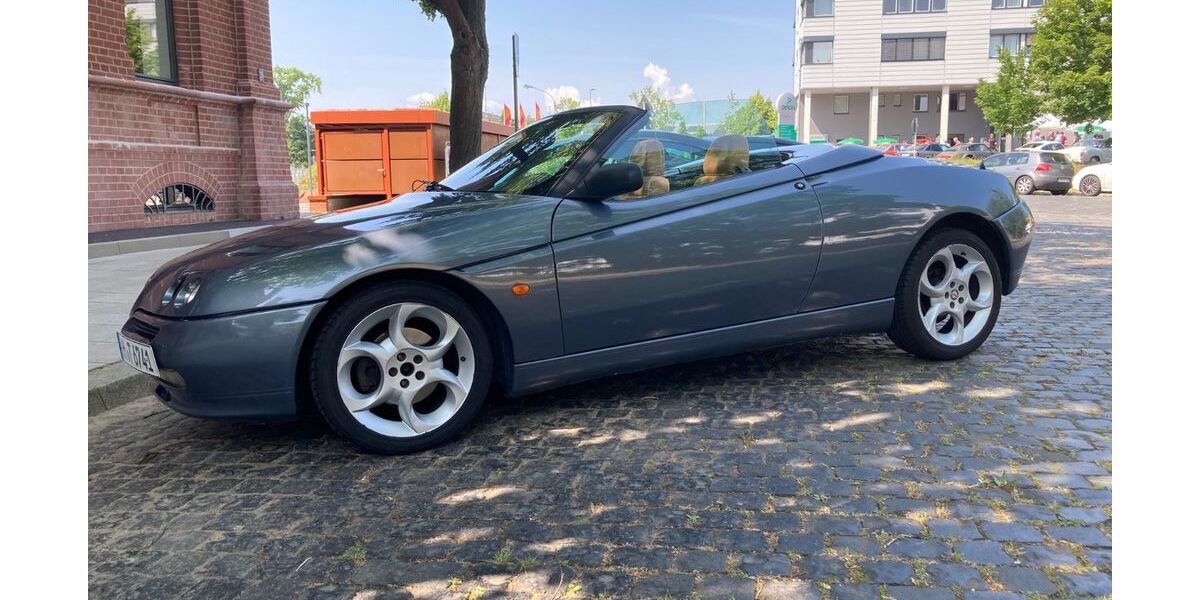 Alfa Romeo Spider 200.000 km 3.300 € Wedemark 30900