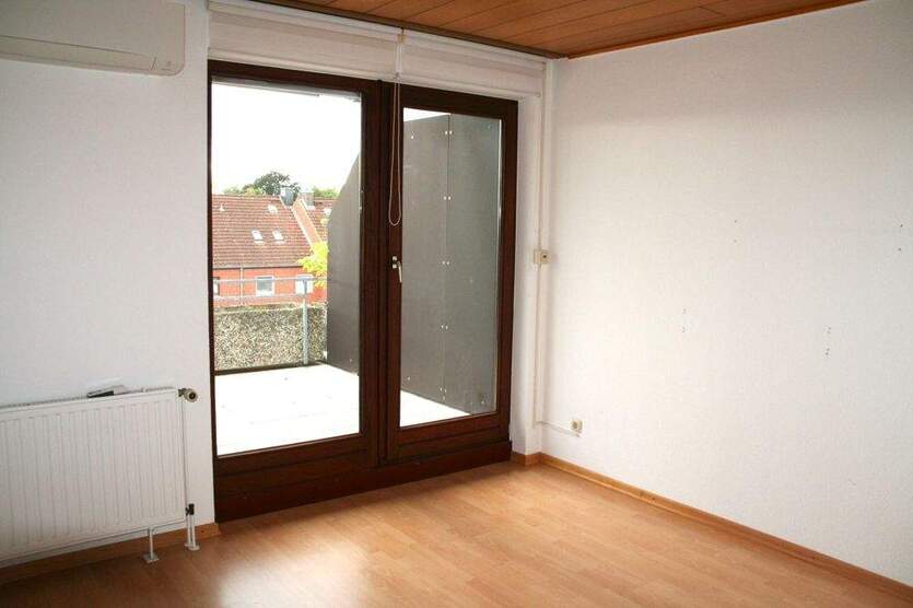 Großzügiges Wohnen in Grasdorf + Stellplatz ... !!! 2 zimmer