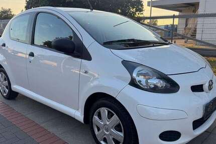 Toyota Aygo 148.000 km 2.499 € Hannover 30179
