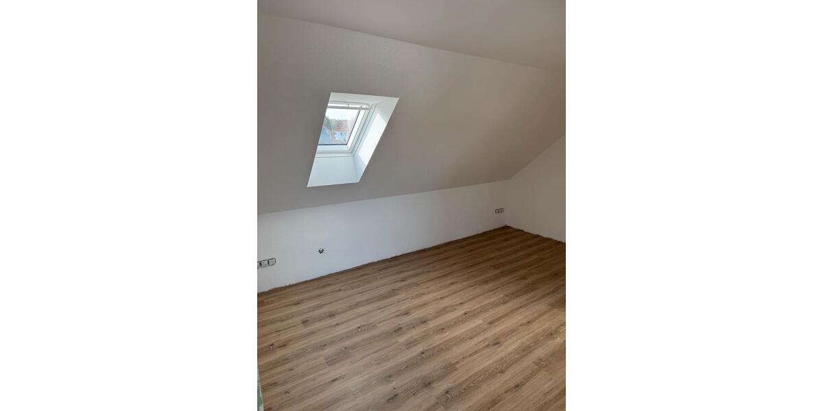 Dachgeschoßwohnung Gehrden - 2 Zimmer, 60 m&sup2;, 988&euro; | Angebot:26326360