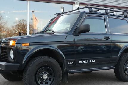 Lada Taiga 15.748 km 13.480 &euro; Langenhagen 30855