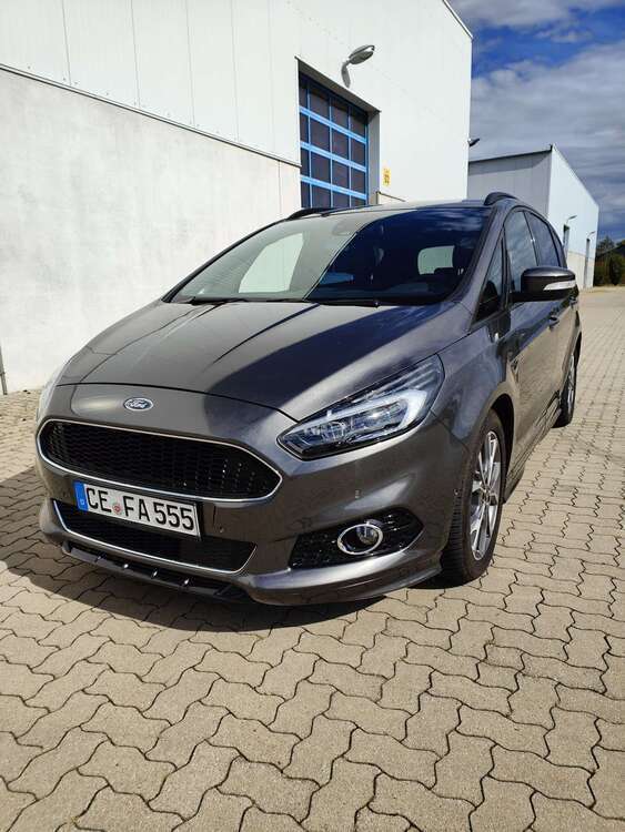 Ford S-Max 105.000 km 16.900 € Nienhagen 29336