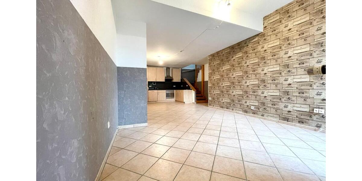 Reihenhaus Sehnde - 3 Zimmer, 95 m&sup2;, 890&euro; | Angebot:23795237