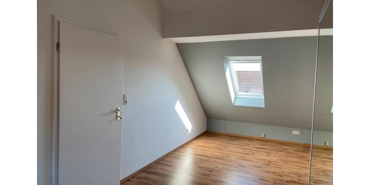 Reihenhaus Isernhagen - 4 Zimmer, 130 m&sup2;, 1.560&euro; | Angebot:23435857