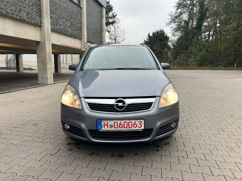 Opel Zafira 146.200 km 3.998 € Hannover 30629