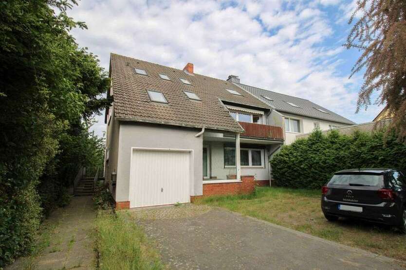 Haus zum Kaufen in Seelze 495.000 € 210.16 m²